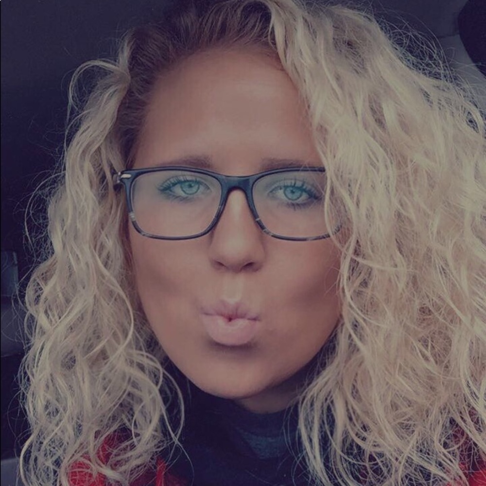 Meet your Posher, Samantha